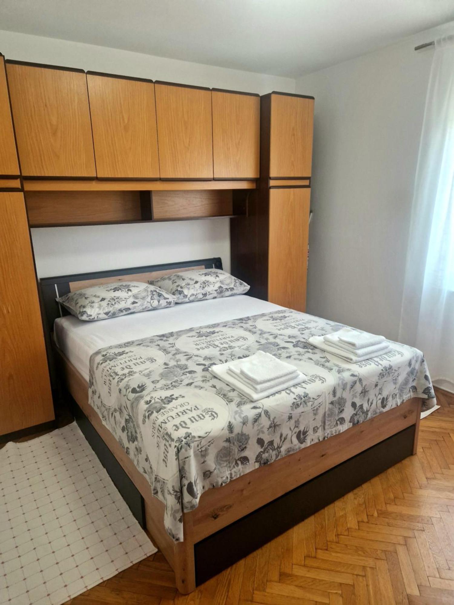 Apartment Marijanka Сень Екстер'єр фото