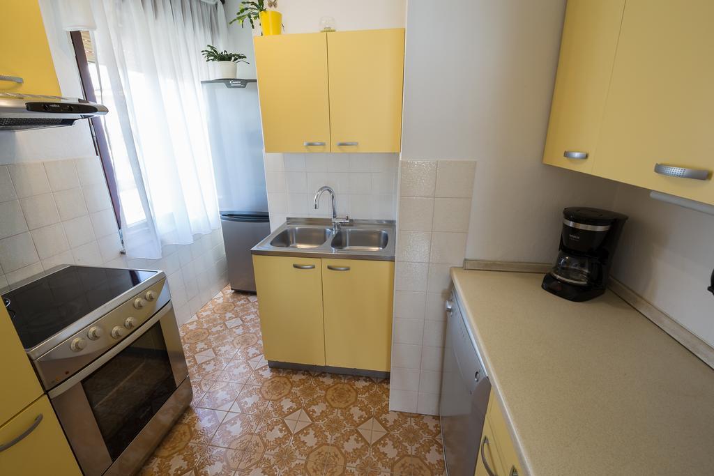 Apartment Marijanka Сень Екстер'єр фото